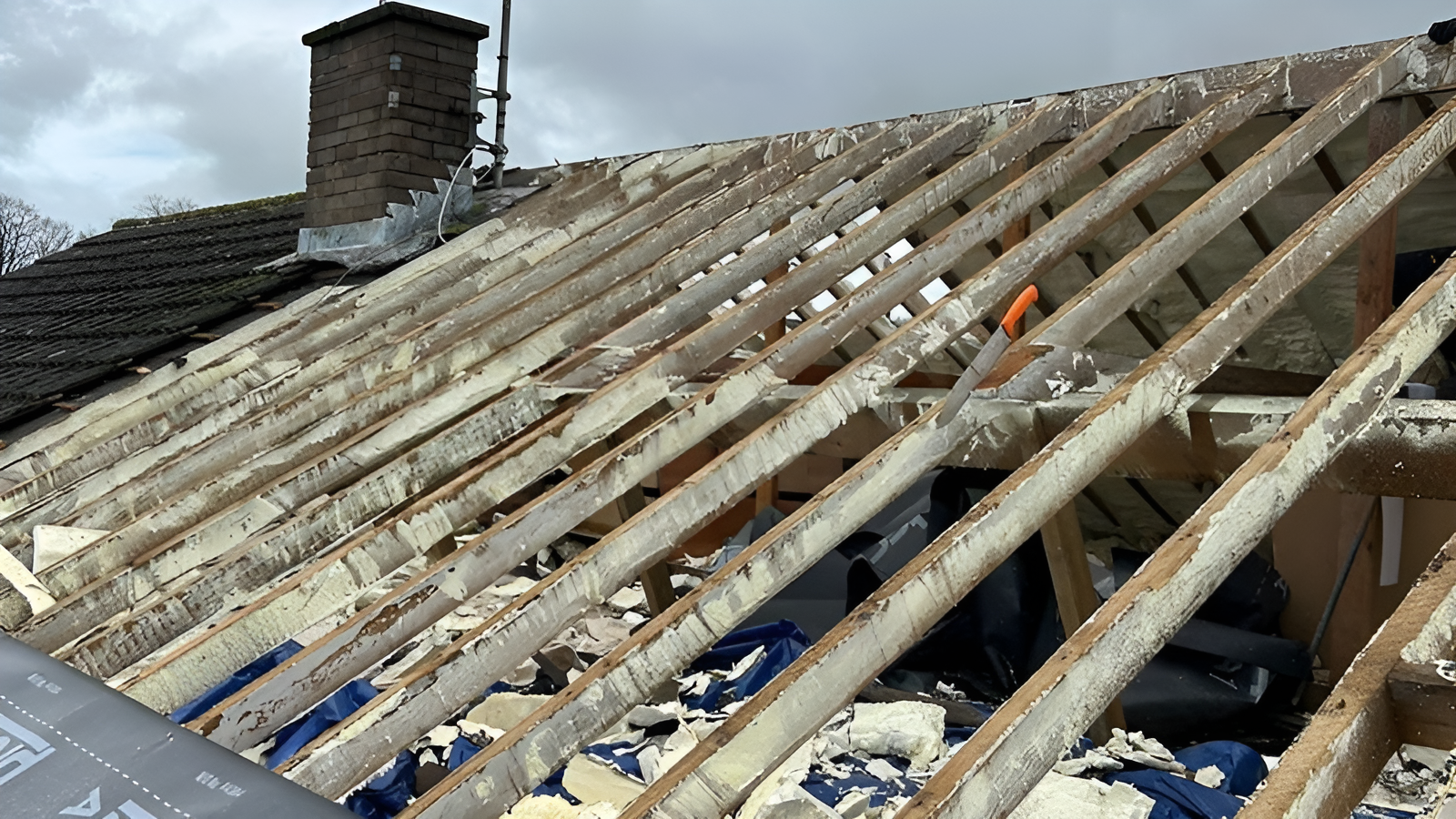 b2ap3_large_can-spray-foam-insulation-be-removed-main-image-01-Picsart-AiImageEnhancer